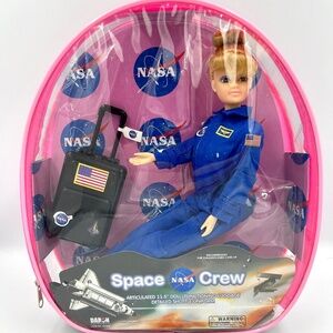 Daron NASA Space Crew Astronaut Barbie Doll Play Set NIP Blonde Blue Suit 11.5"